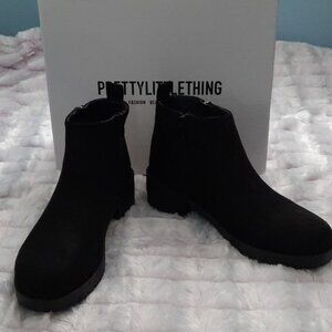 Pretty Little Thing NIB Dust Bags Black Faux Suede Zipper Ankle Booties Size 5